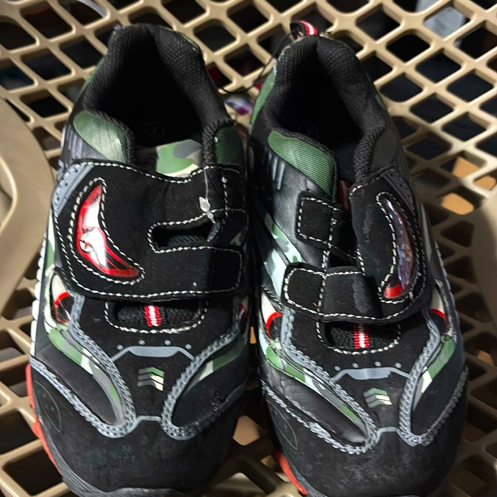 Starter lite up size 3 multi color sneakers Paratrooper